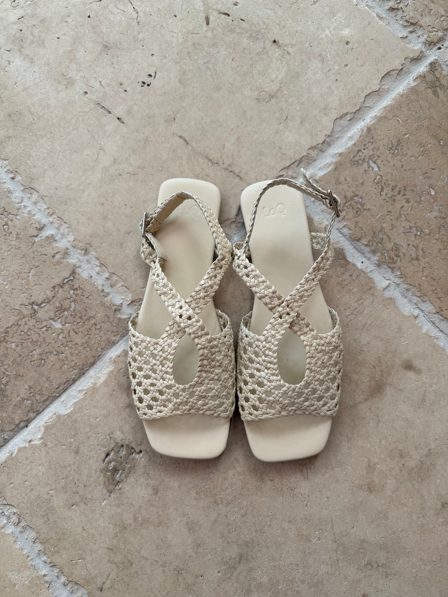 LOQ Mira Sandal