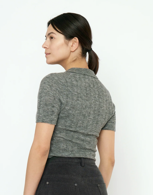 7115 by Szeki Collared Short Sleeves Top