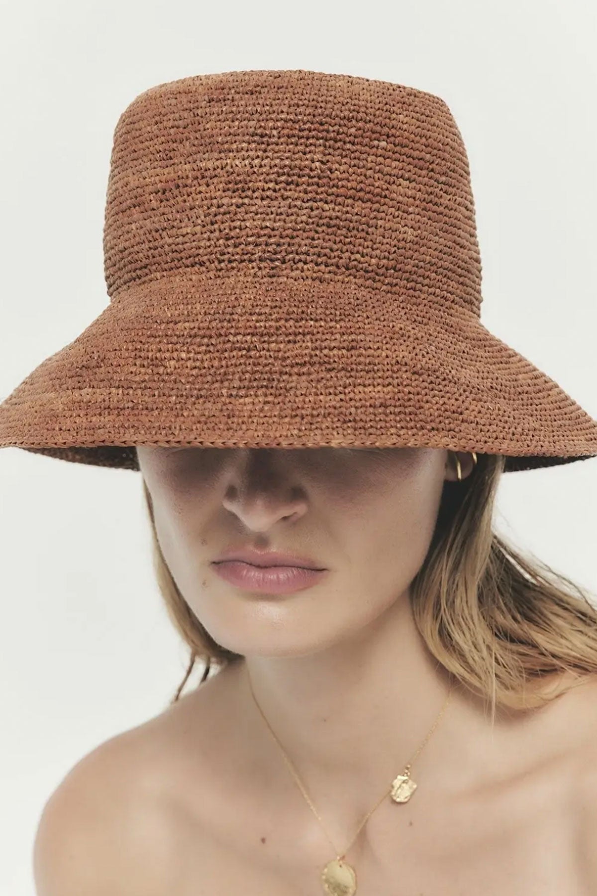 Janessa Leone Felix Bucket