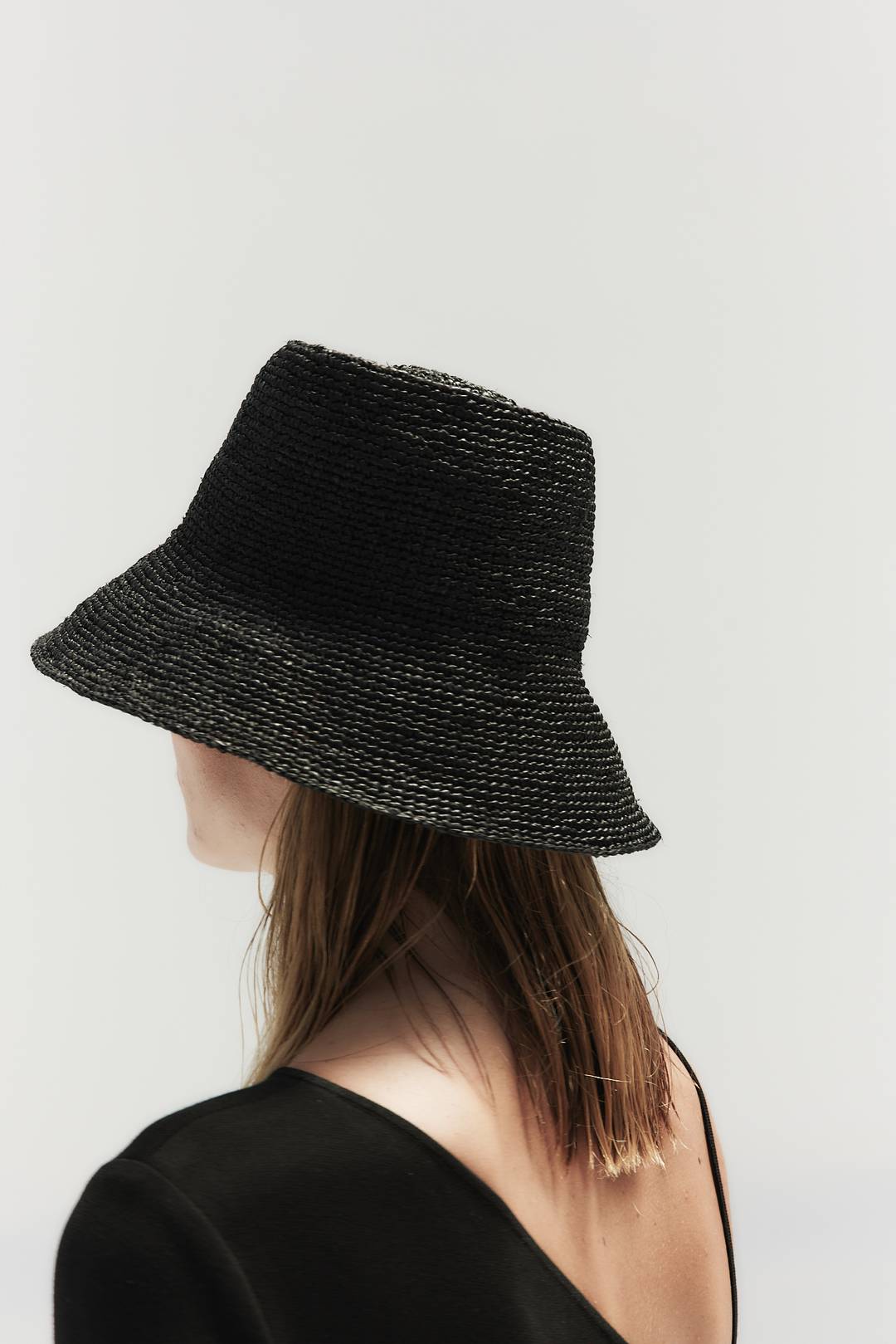 Janessa Leone Felix Bucket