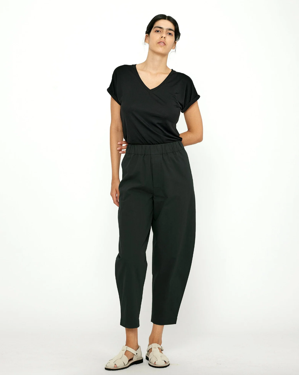 7115 by Szeki Elastic Waist Trouser: Cotton Edition