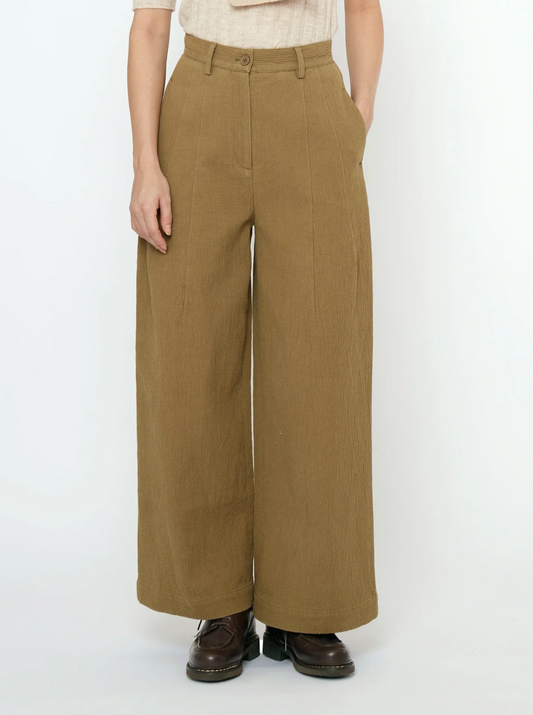 7115 by Szeki Textured Wide-Legged Skate Trouser