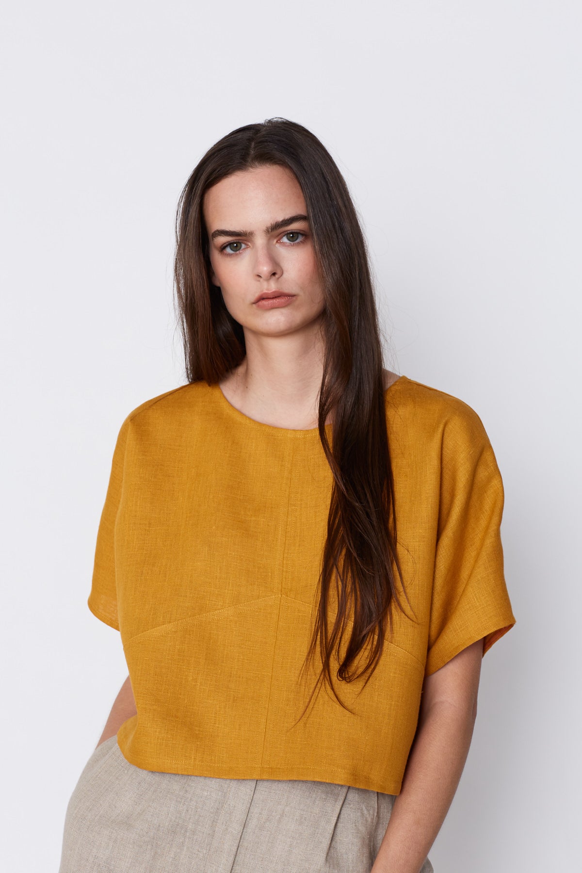 Linz Top with pockets in Mango Linen. Made in Atlanta, ethically and sustainably, by slow fashion designer Megan Huntz. 